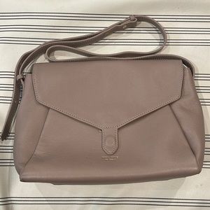 Mina Baie | Audrey | Desert